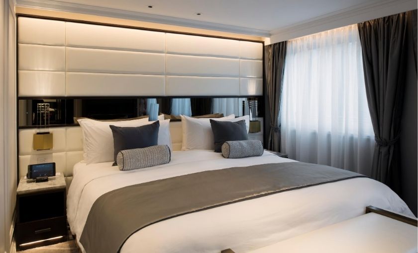 Owner suite Luxe schip Crystal Esprit