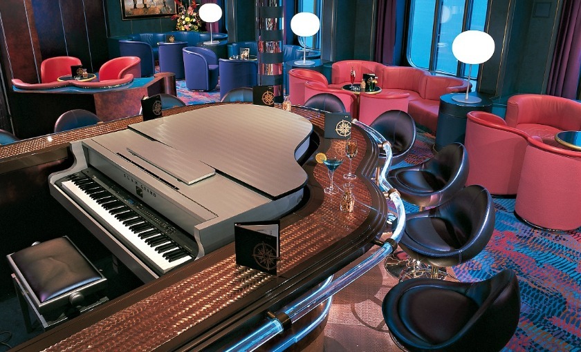 Een pianobar op de MS Zuiderdam