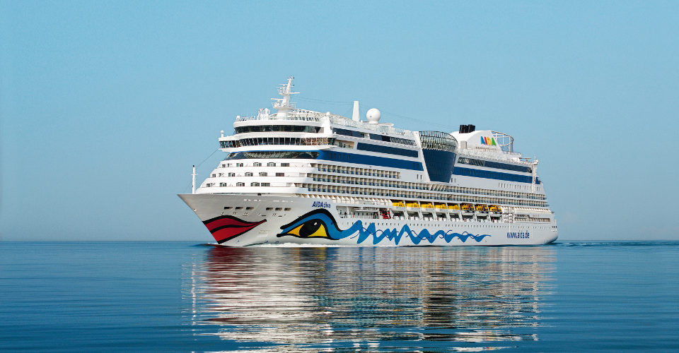 AIDAdiva schip op zee