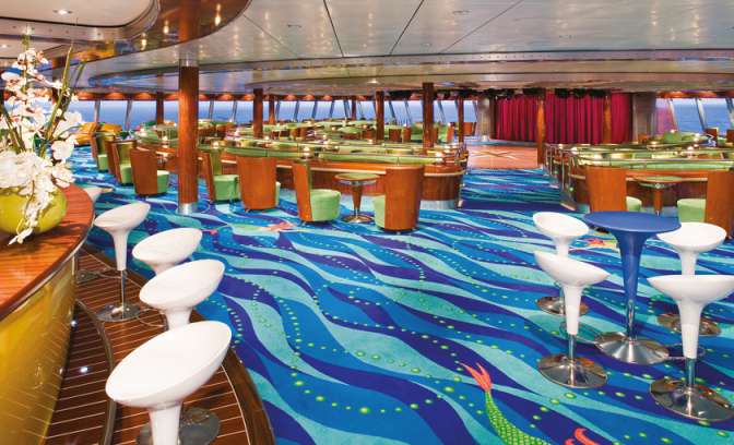 De Spinnaker lounge op de Norwegian Jade van NCL