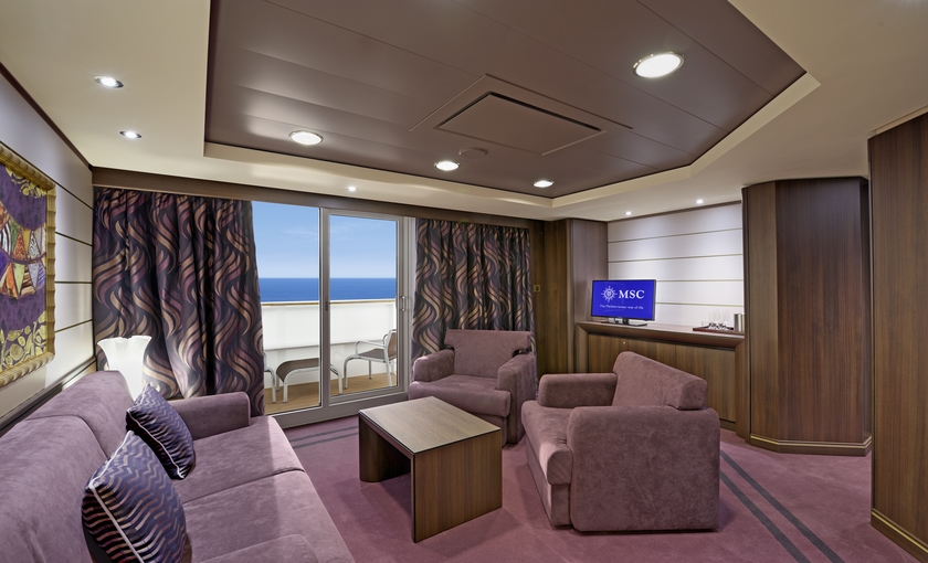Grand suite lounge op de MSC Preziosa