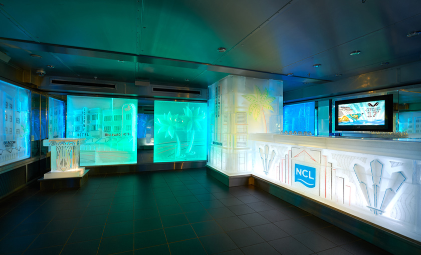 Ijsbar op de Norwegian Getaway van NCL