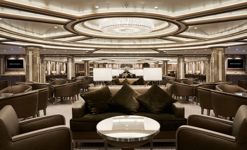 Lobby en receptie van de Silver Muse