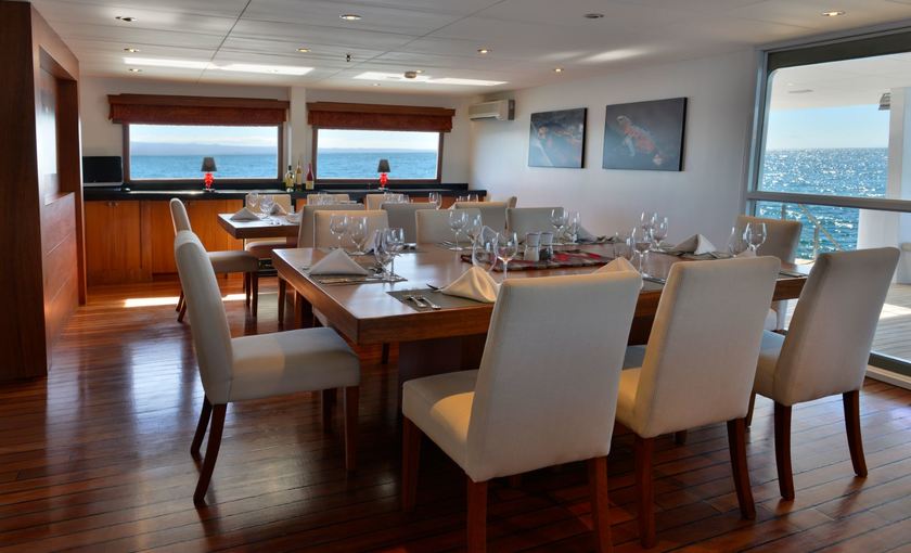 Een eettafel op de Xploration