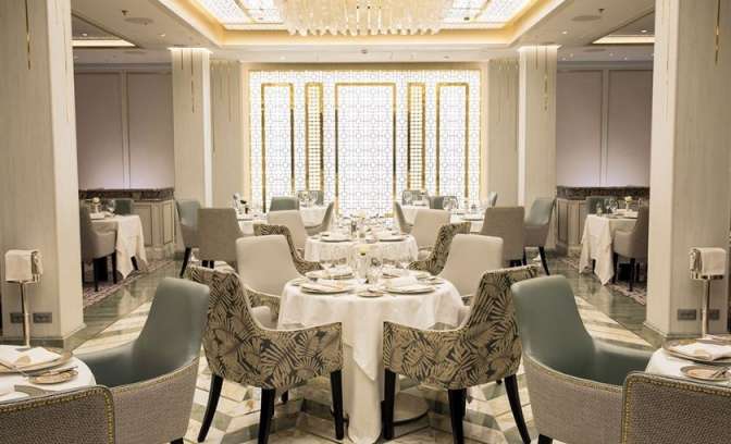 Lounge op het Seven Seas Splendor schip