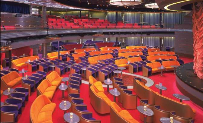 Een theater op de MS Zaandam