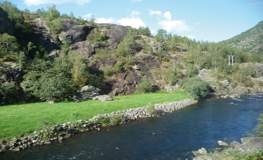 Een klein riviertje in Eidfjord